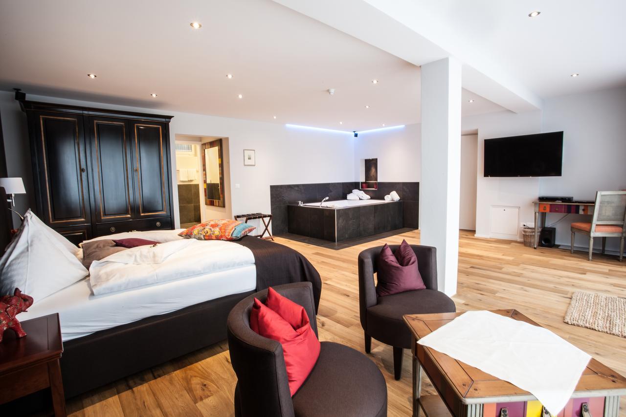 Hotel Riviera Loft Веггис Экстерьер фото