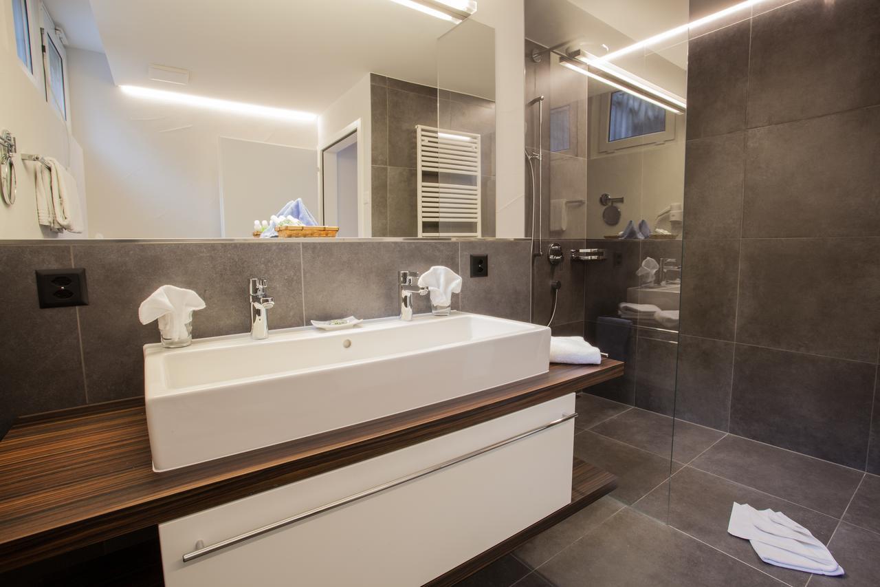Hotel Riviera Loft Веггис Экстерьер фото